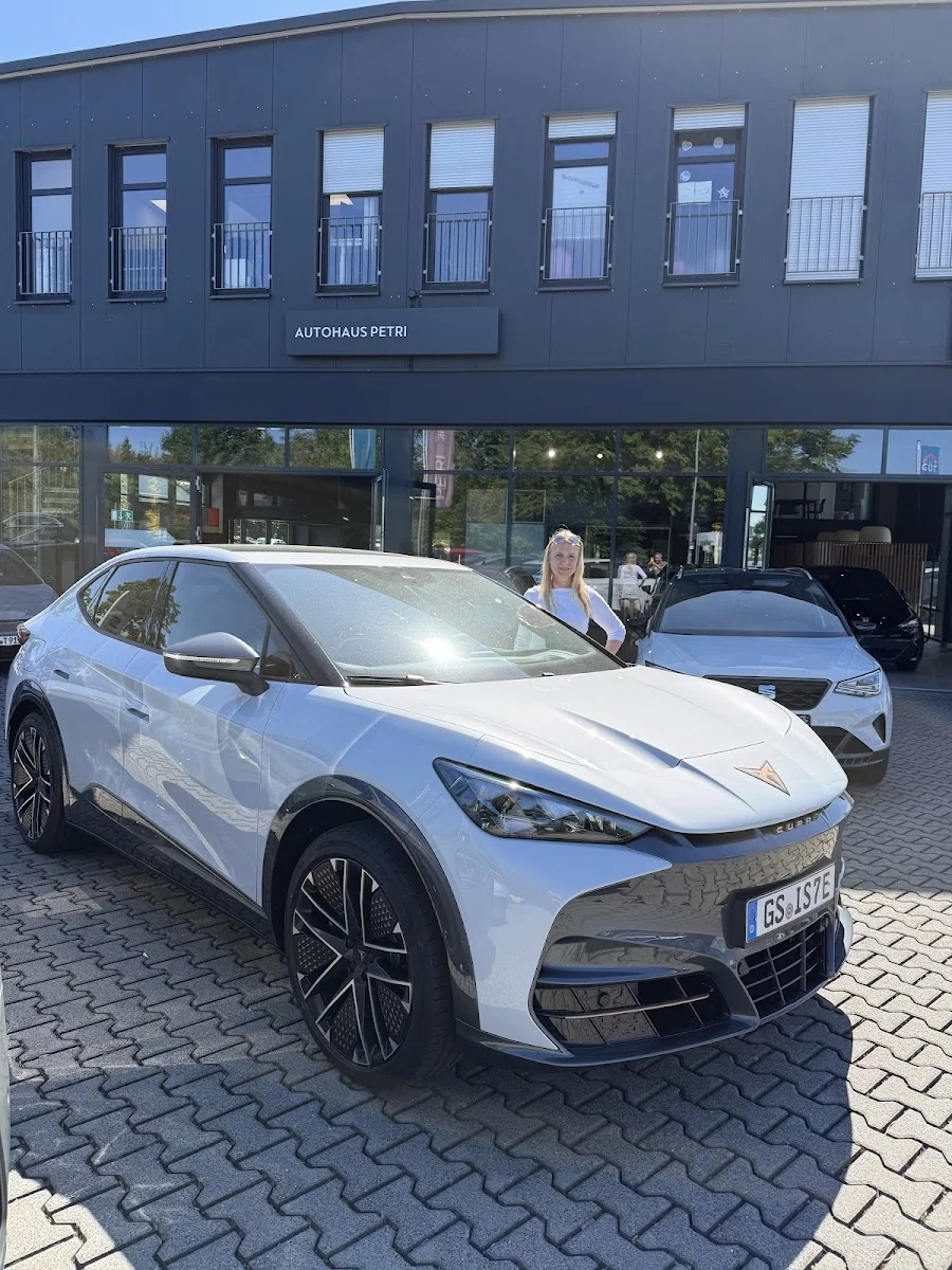 Avemo, Petri, Seat & Cupra | Autohaus Hofheim am Taunus – Besucherfoto von Stefan Smith in Hofheim am Taunus, Hessen