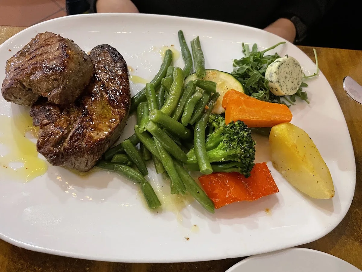 Pizzeria Da Cesare – Essen und Trinken in Stuttgart, Baden-Württemberg