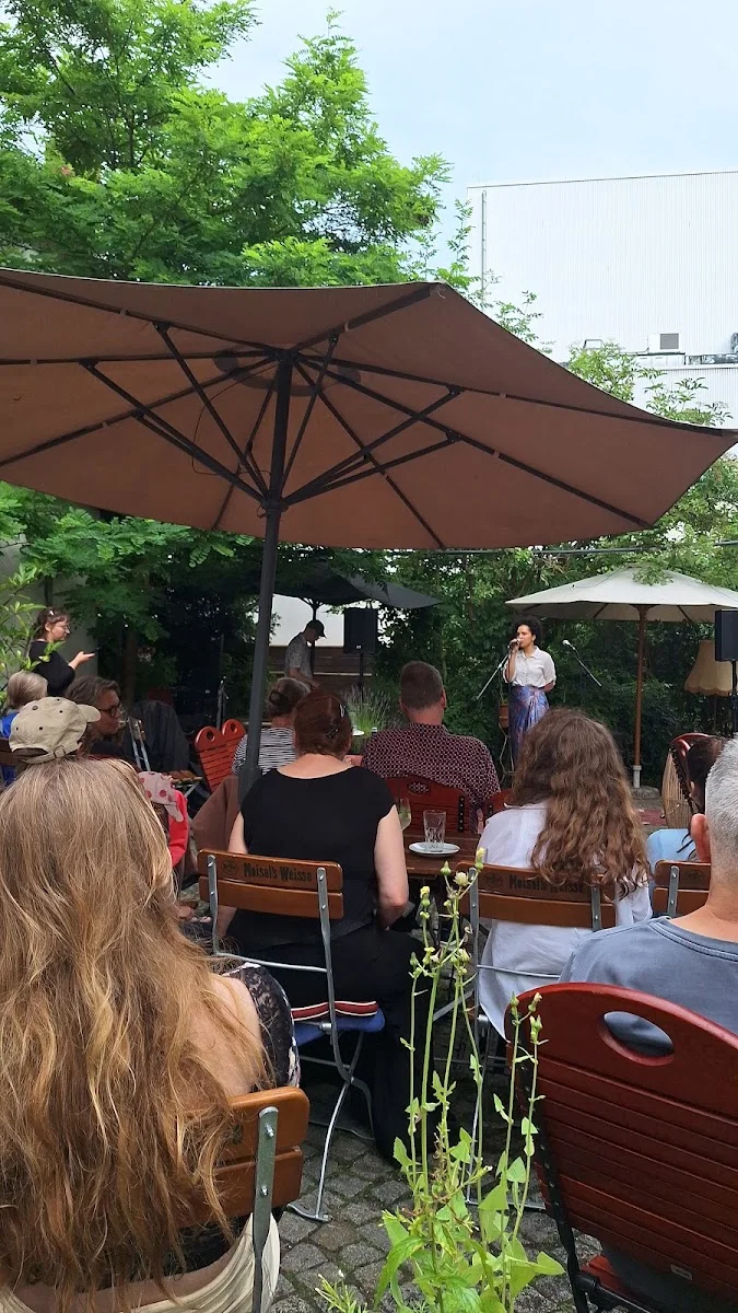 GM 26 – Café in Berlin