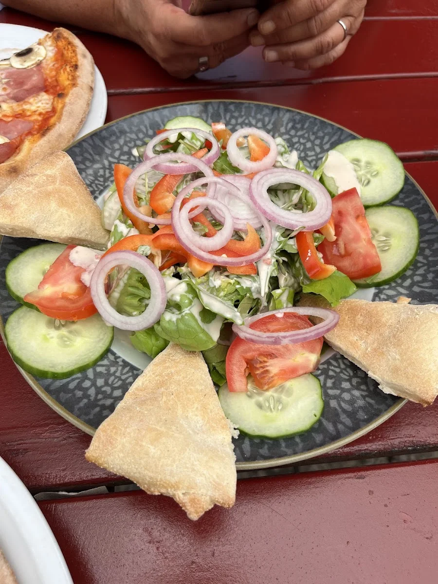 Pizzeria Adria – Italienisches Restaurant in Hausen, Bayern
