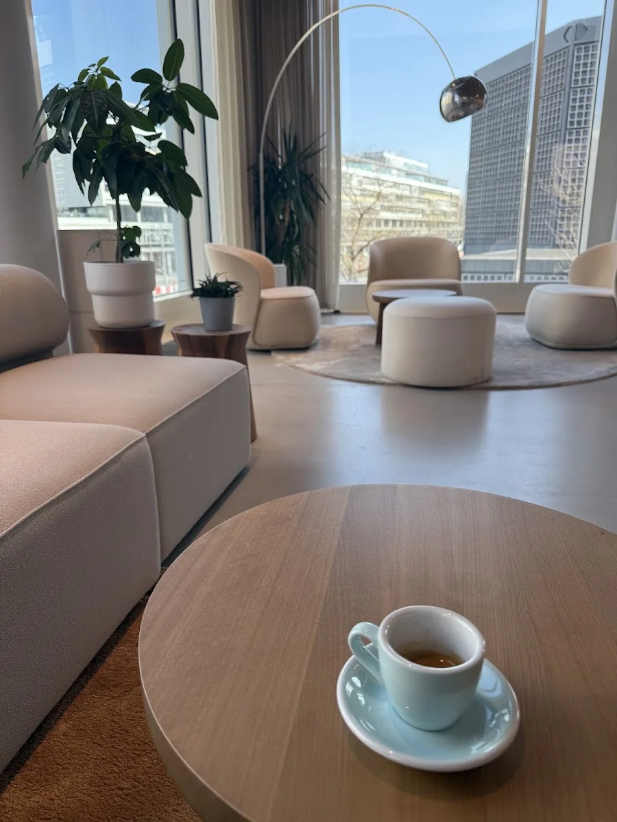 NIO House Berlin – Besucherfoto: Malte Meitzner in Berlin