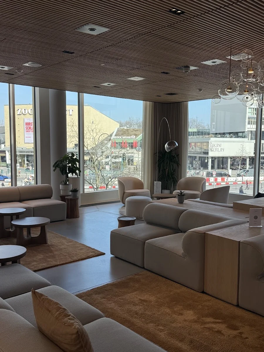 NIO House Berlin – Besucherfoto: Malte Meitzner in Berlin