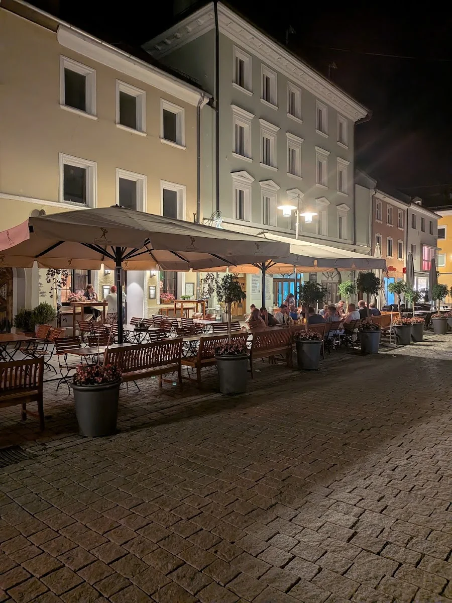 Altes Rathaus Deggendorf – Besucherfoto: Arno Arno in Deggendorf, Bayern