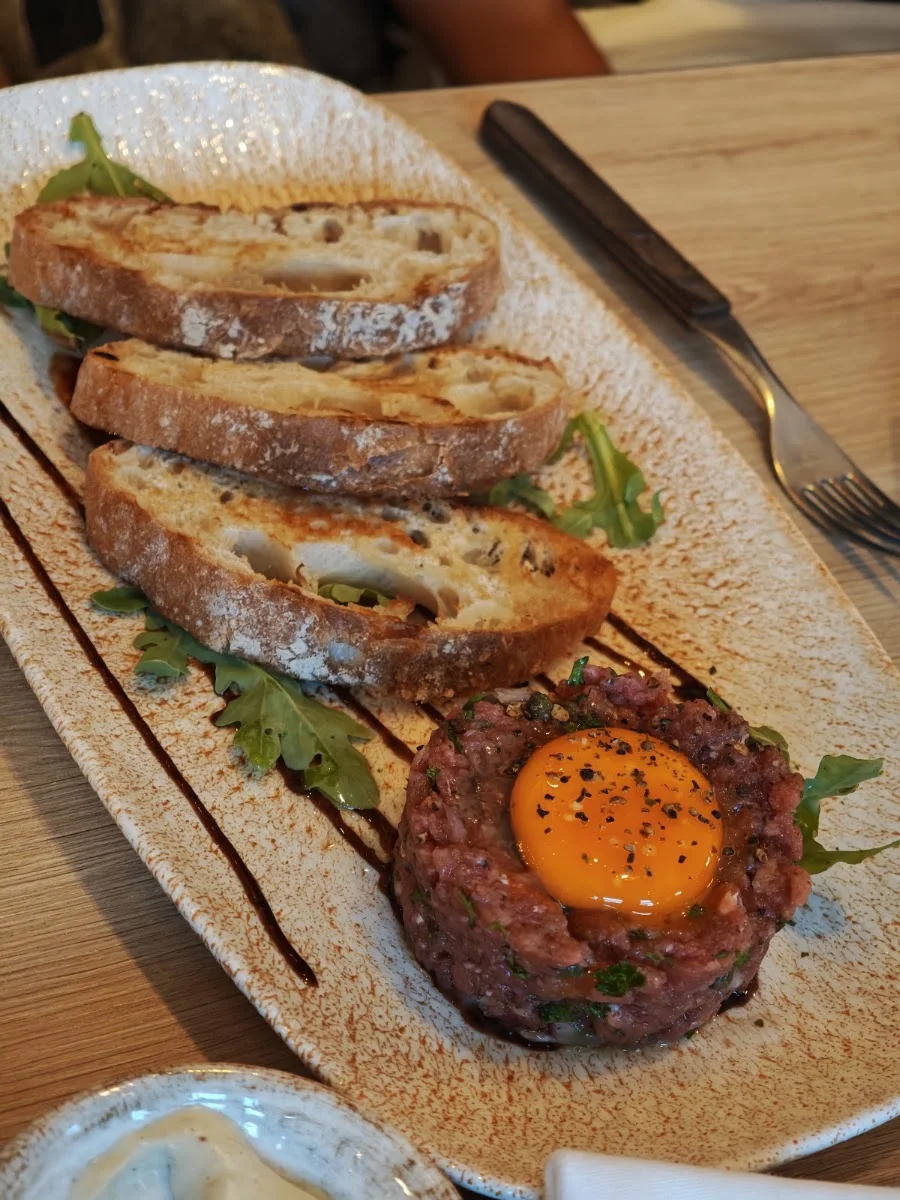 Jotin‘s STEAKHOUSE St.Georg – Amerikanisches Restaurant in Hamburg