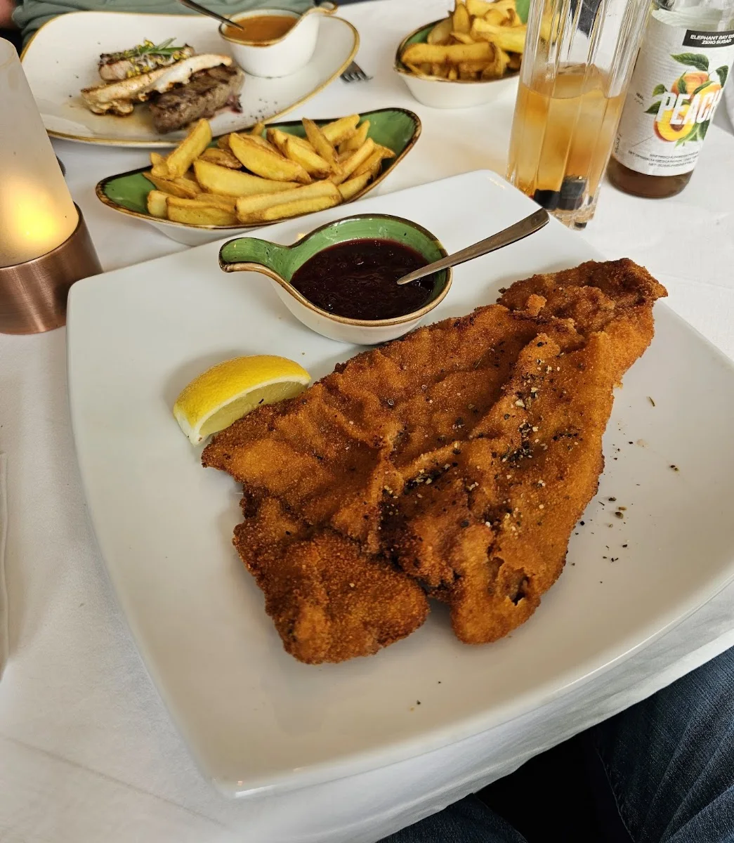 Jotin‘s STEAKHOUSE St.Georg – Schnitzel in Hamburg