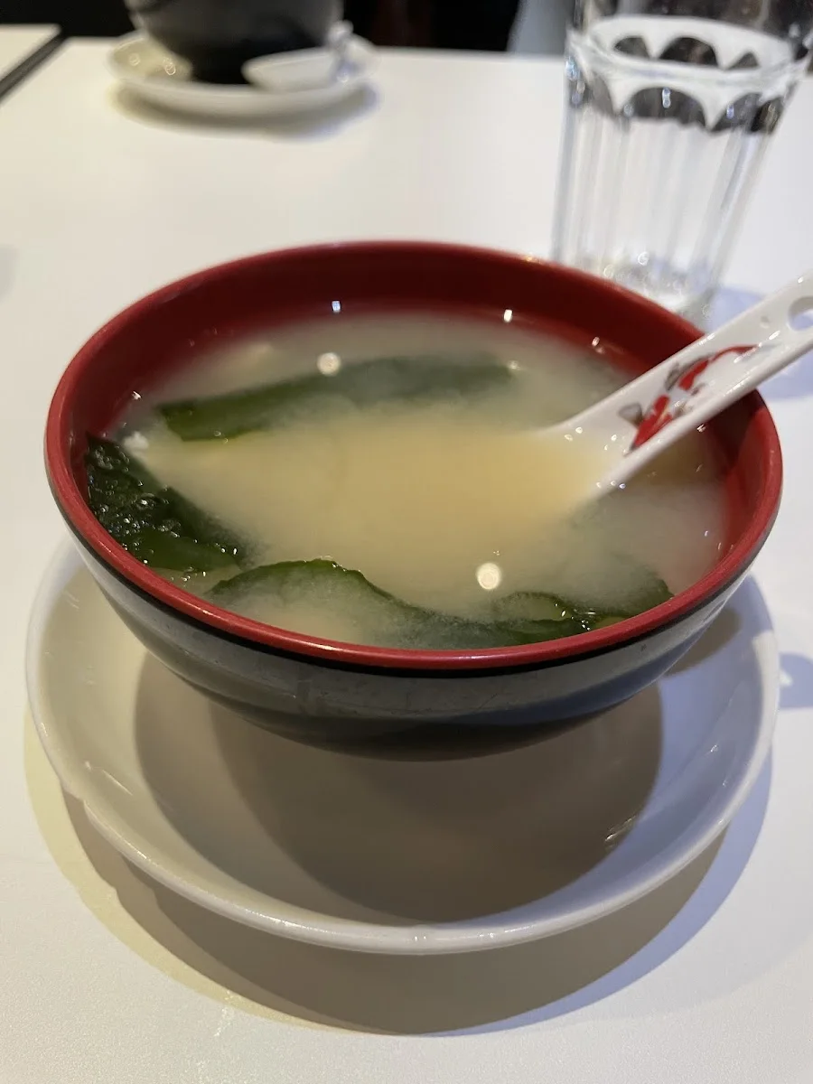 Akiko Sushi Berlin – Miso-Suppe in Berlin