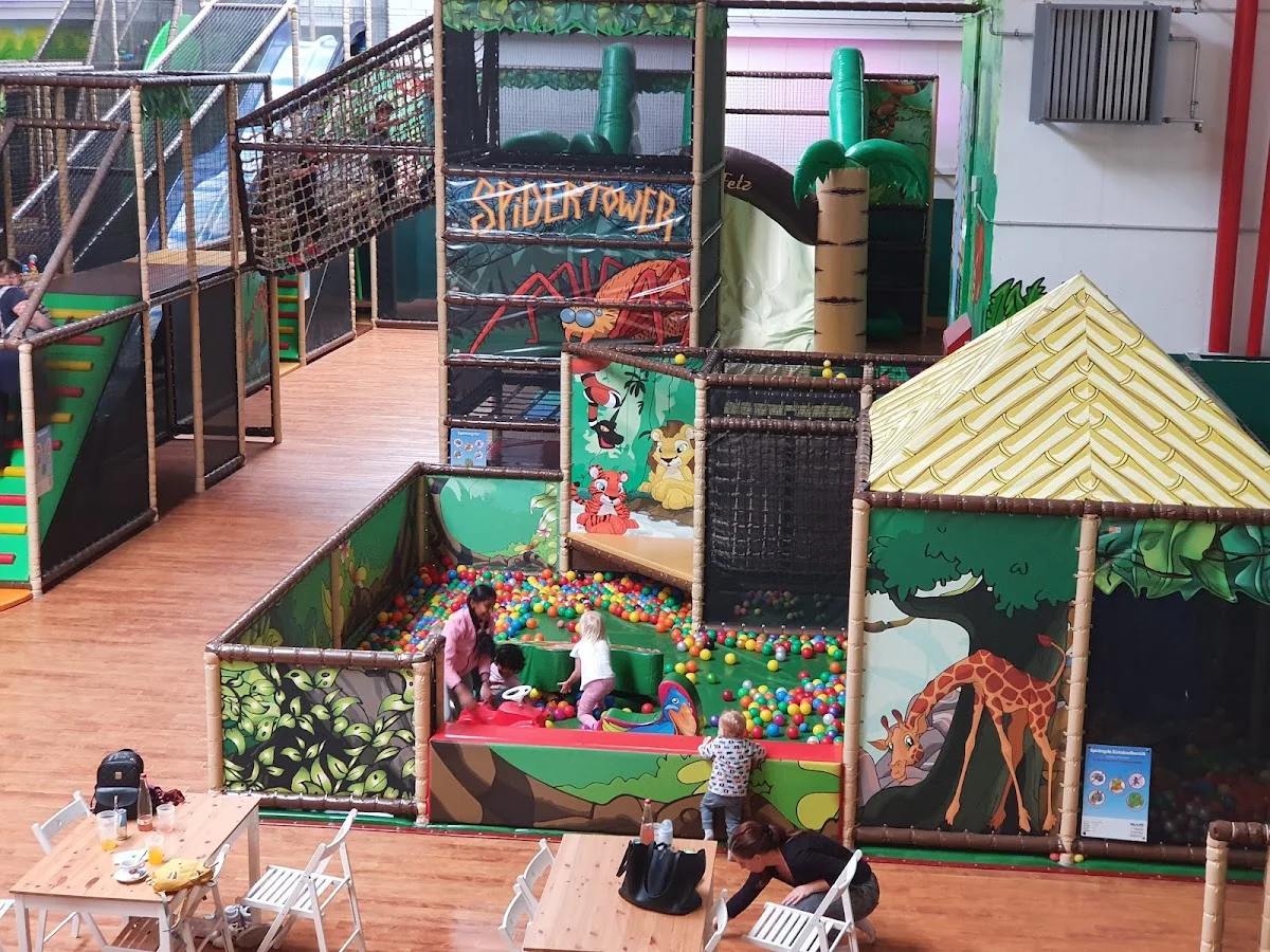 Letz Fetz – Spielplatz in Neufahrn bei Freising, Bayern