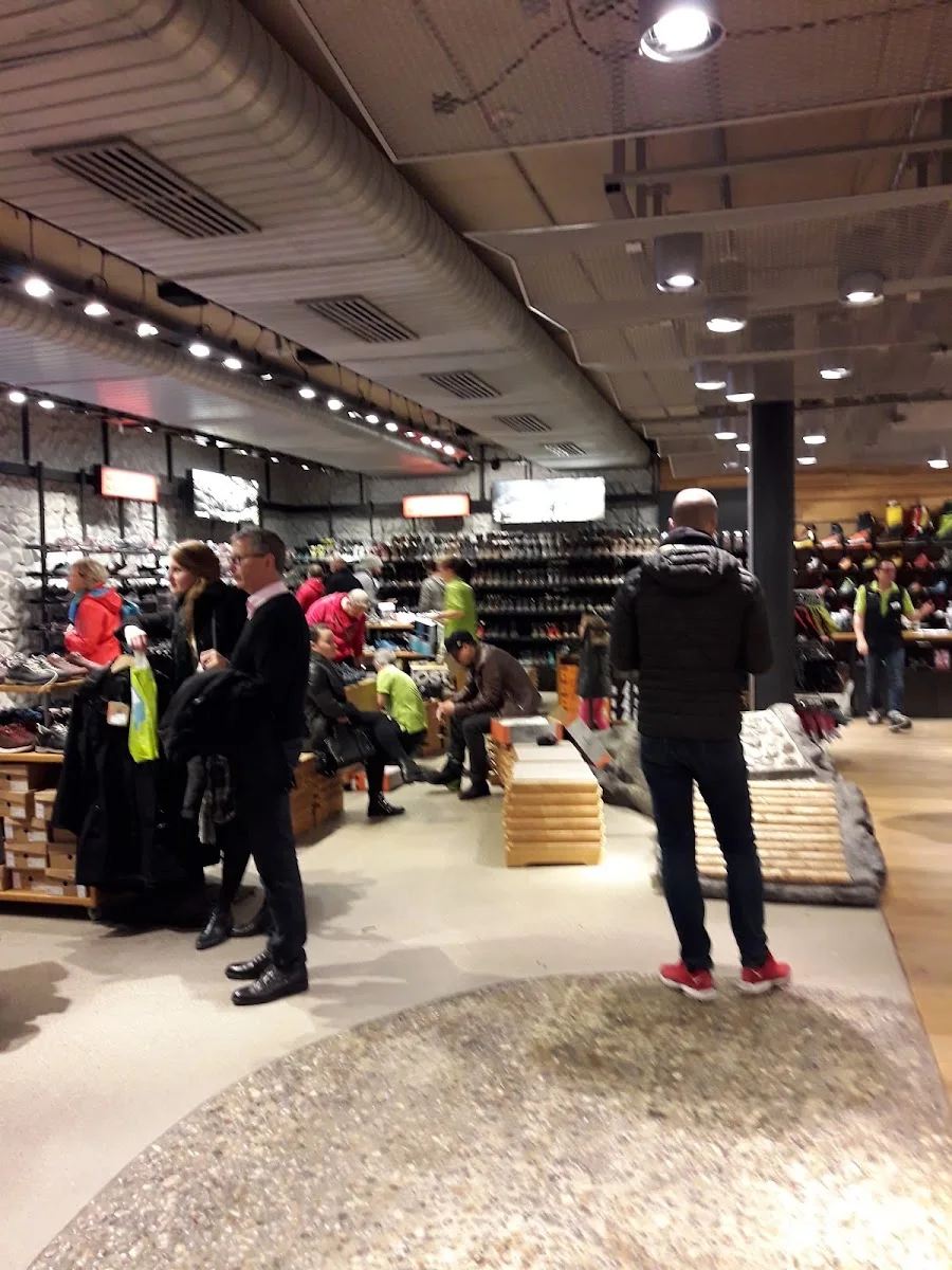 Sporthaus Schuster – Schuh in München, Bayern