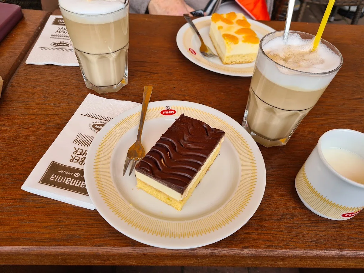 (mannamia) Feinbäckerei Ruch GmbH (im Holzland Hasselbach) – Kuchen in Rosdorf, Niedersachsen