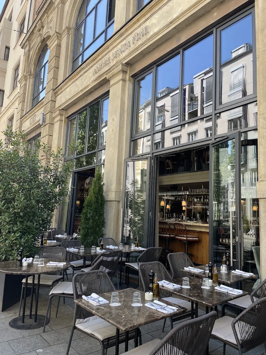 GIGI TRATTORIA – Atmosphäre in München, Bayern