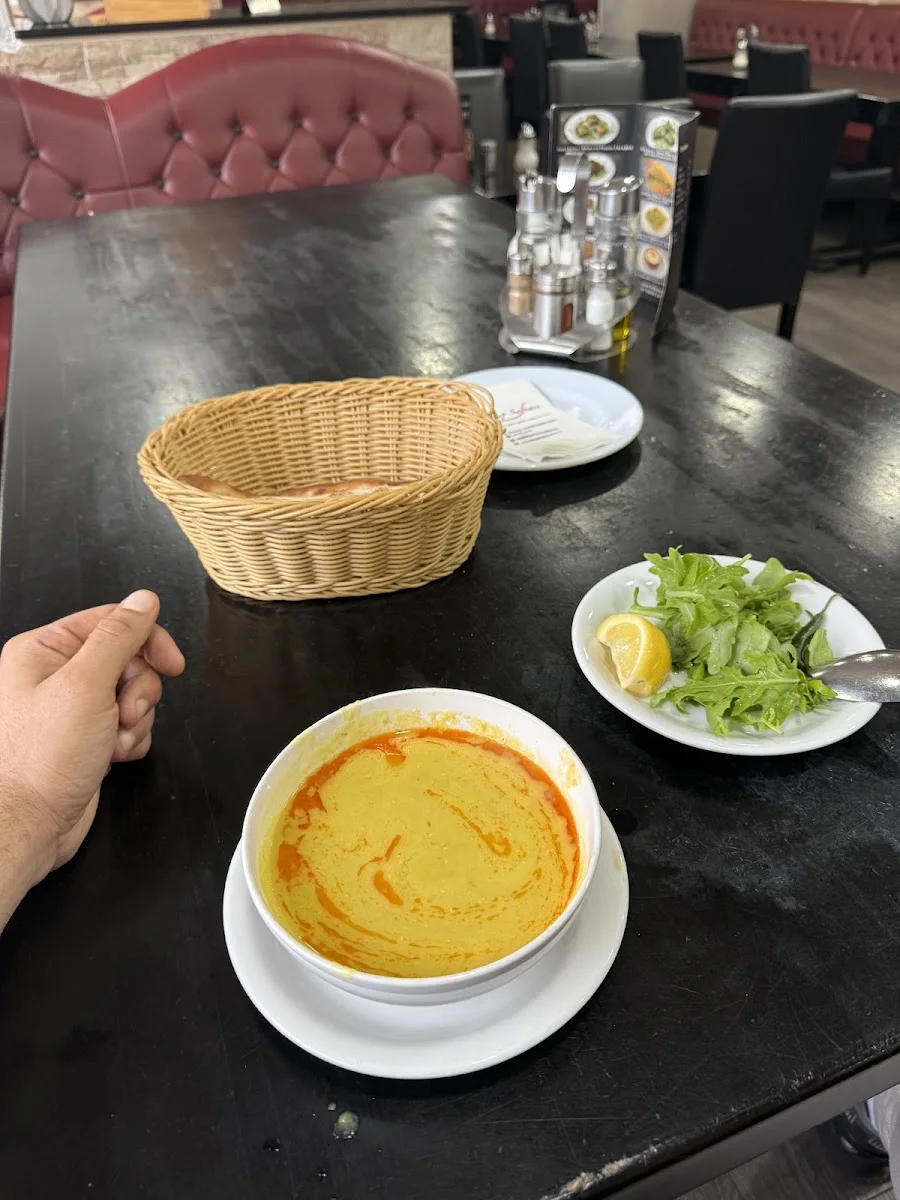 Antep Sofrası – Linsensuppe in Frankfurt am Main, Hessen