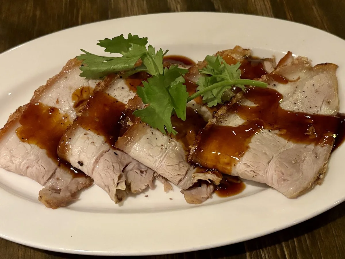 Madame Ngo une Brasserie Hanoi – Schweinebauch in Berlin