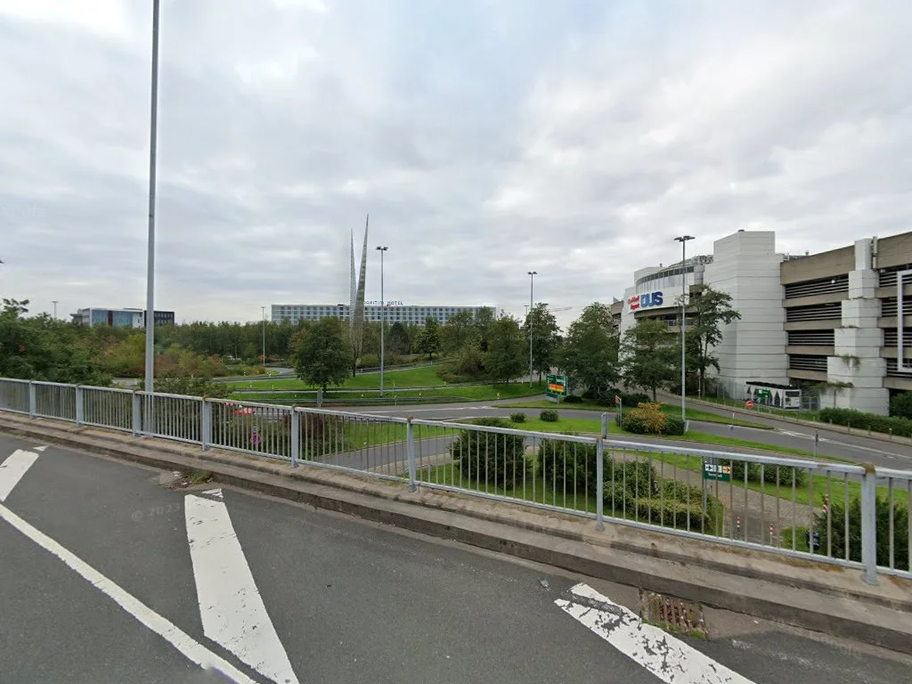 Free2move • Carsharing Airport Düsseldorf (DUS) – Street View & 360°-Fotos in Düsseldorf, Nordrhein-Westfalen