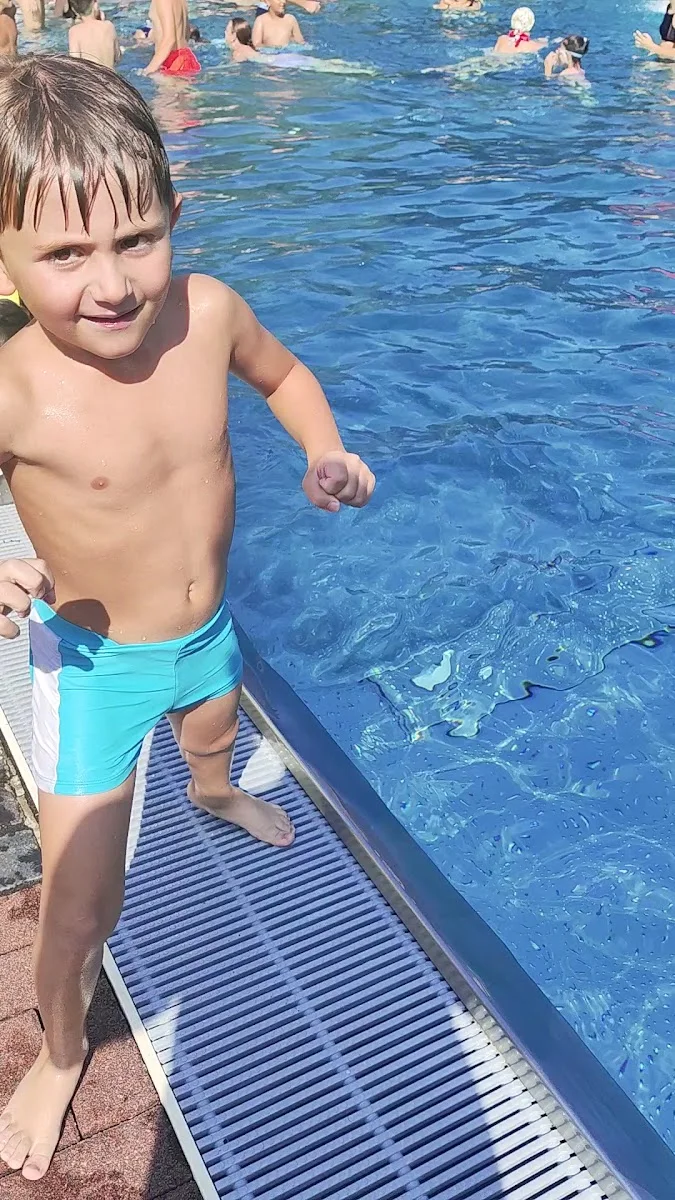 KarlsBad Brühl – Schwimmbecken in Brühl, Nordrhein-Westfalen