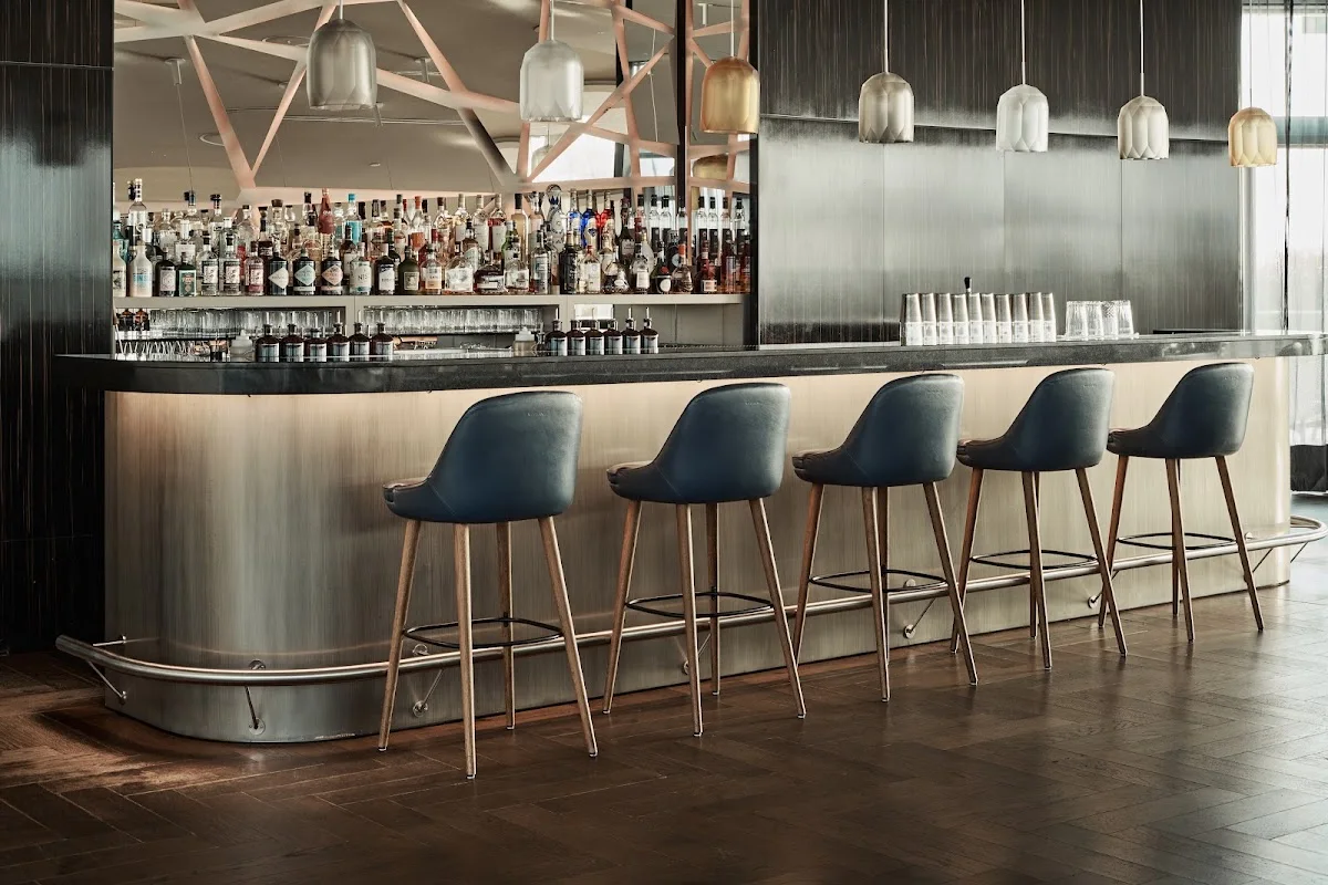 Fontenay Bar – Atmosphäre in Hamburg