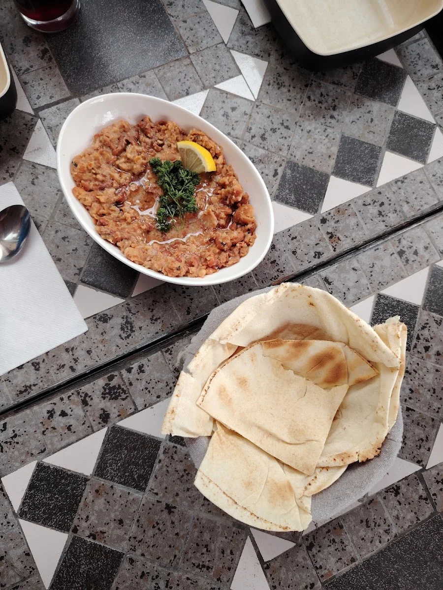 Koshari Ahl Kairo – Hummus in München, Bayern