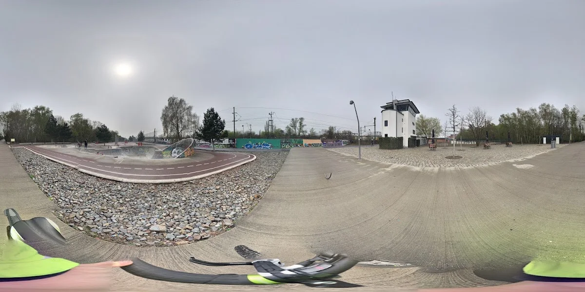 Park am Gleisdreieck – Street View & 360°-Fotos in Berlin