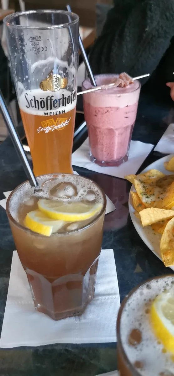 Cocktailbar Zeitlos – Bar in Berlin