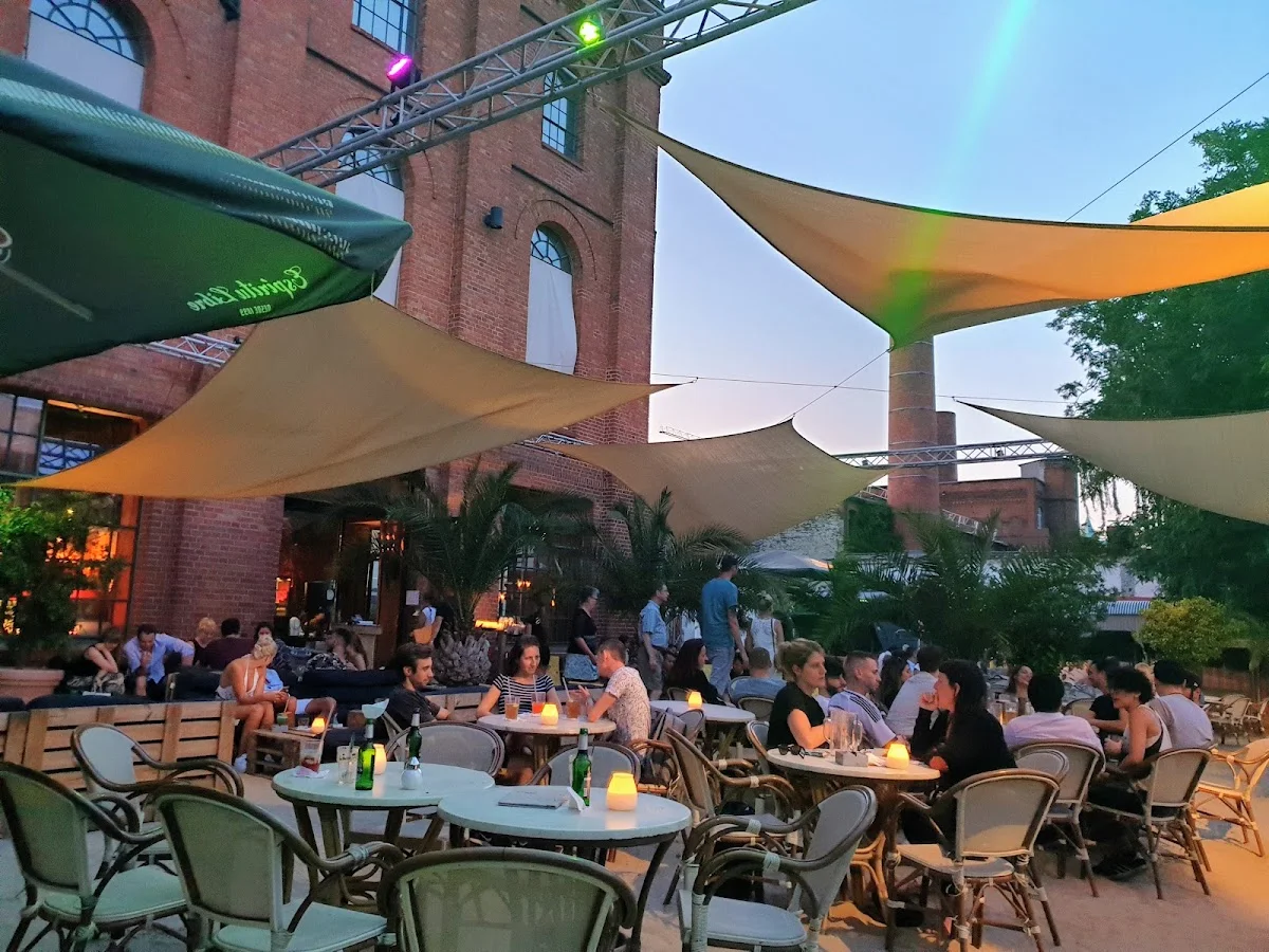 Cocktailbar Zeitlos – Atmosphäre in Berlin
