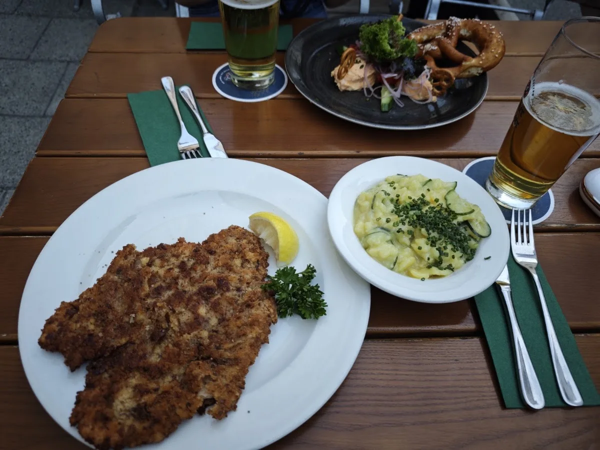 Gasthaus Weinbauer – Restaurant in München, Bayern