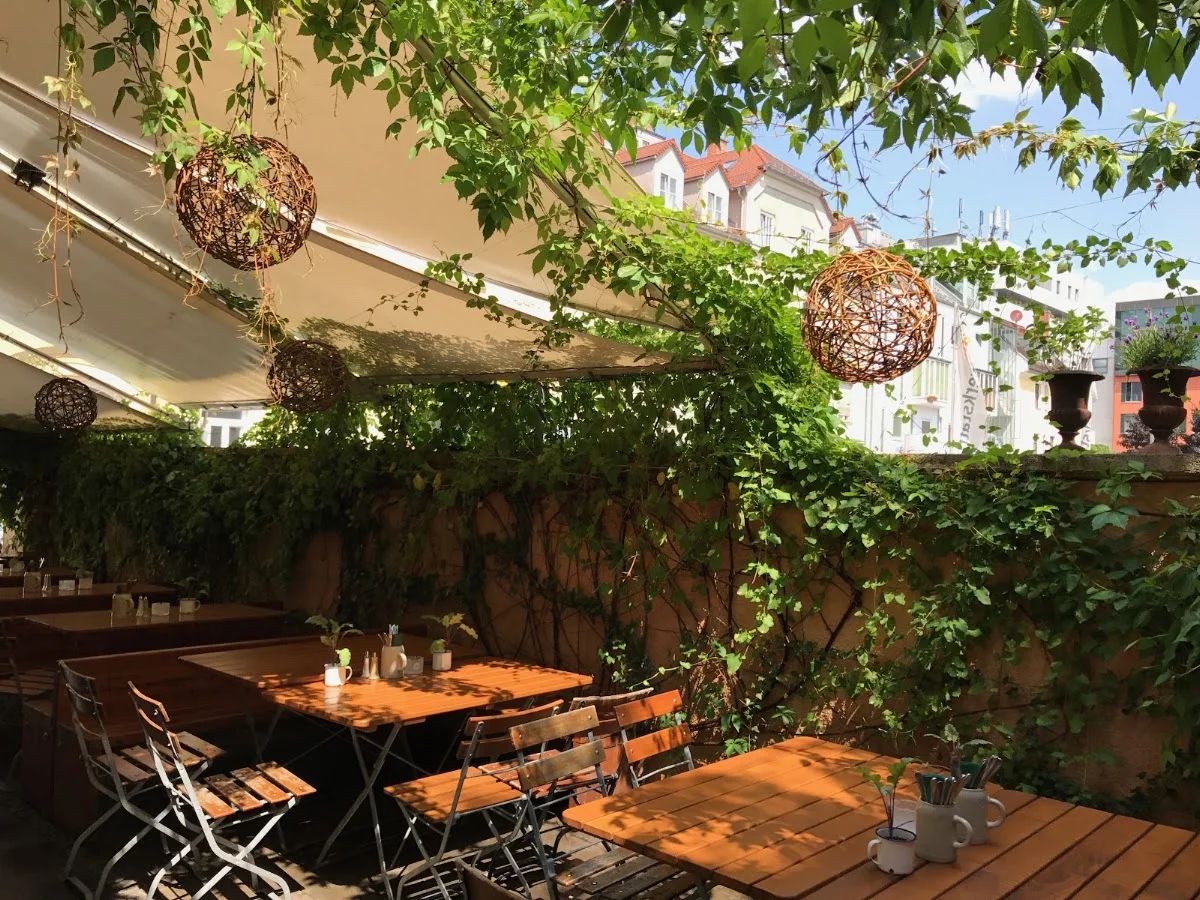 Gasthaus Weinbauer – Atmosphäre in München, Bayern