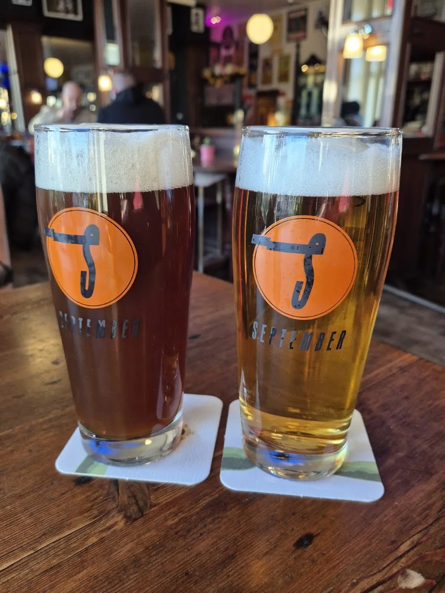 Restaurant September – Bier in Hamburg