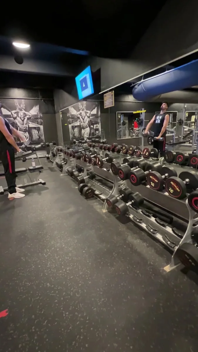 McFIT Fitnessstudio Hamburg St. Georg – Fitnessraum in Hamburg