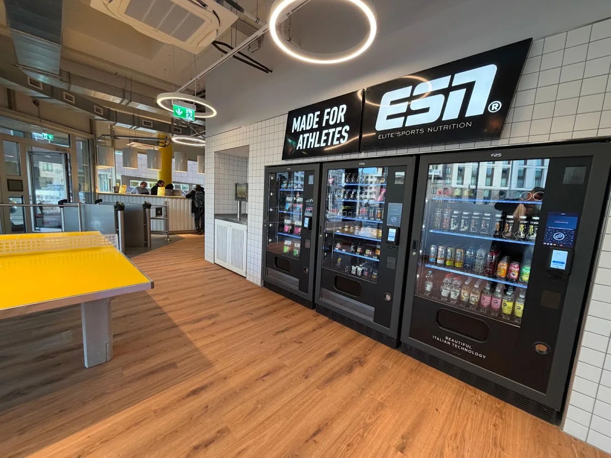 McFIT Fitnessstudio Hamburg St. Georg – Besucherfoto von Big_nasty Matunio in Hamburg