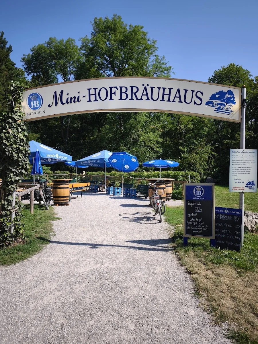 Mini-Hofbräuhaus im Englischen Garten – Restaurant in München, Bayern