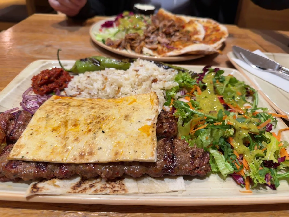 Central Grill Grillhouse – Türkisches Restaurant in Frankfurt am Main, Hessen