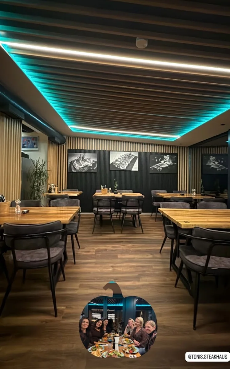 Tonis Steakhaus – Atmosphäre in Sinsheim, Baden-Württemberg