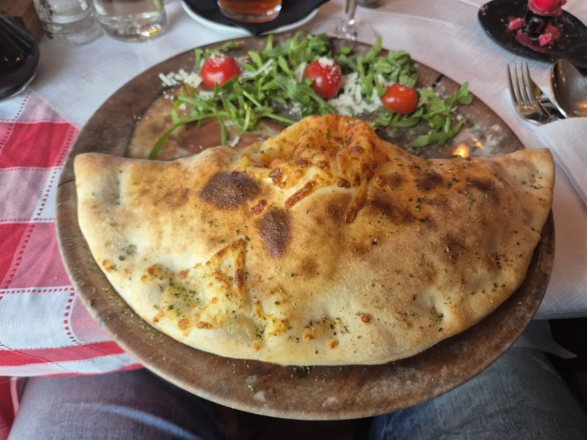 Ristorante Ciao Ana – Calzone in Hamburg