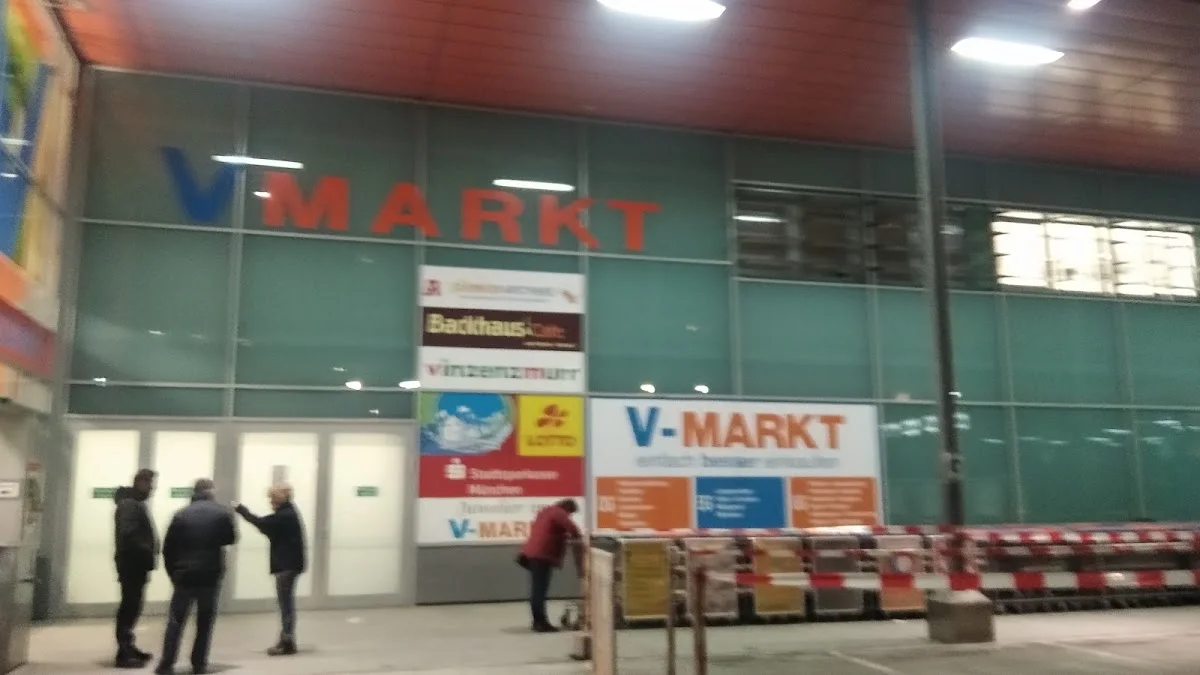 V-Markt – Innenansichten in München, Bayern
