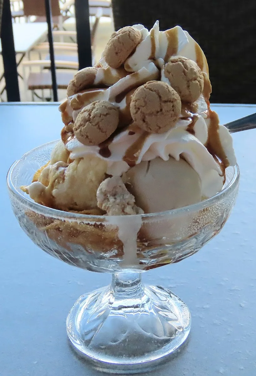 Ormos by Milchhäuschen – Glace in Berlin