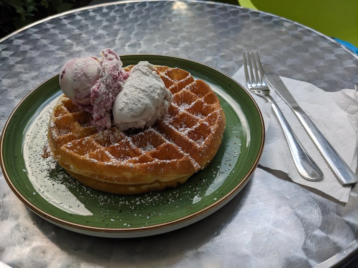 Eishaus Zeuthen – Waffel in Zeuthen, Brandenburg