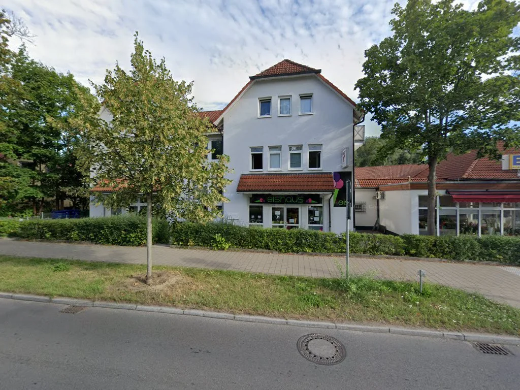 Eishaus Zeuthen – Street View & 360°-Fotos in Zeuthen, Brandenburg