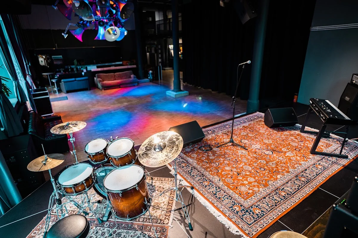 noisy Rooms – Schlaginstrument in Berlin