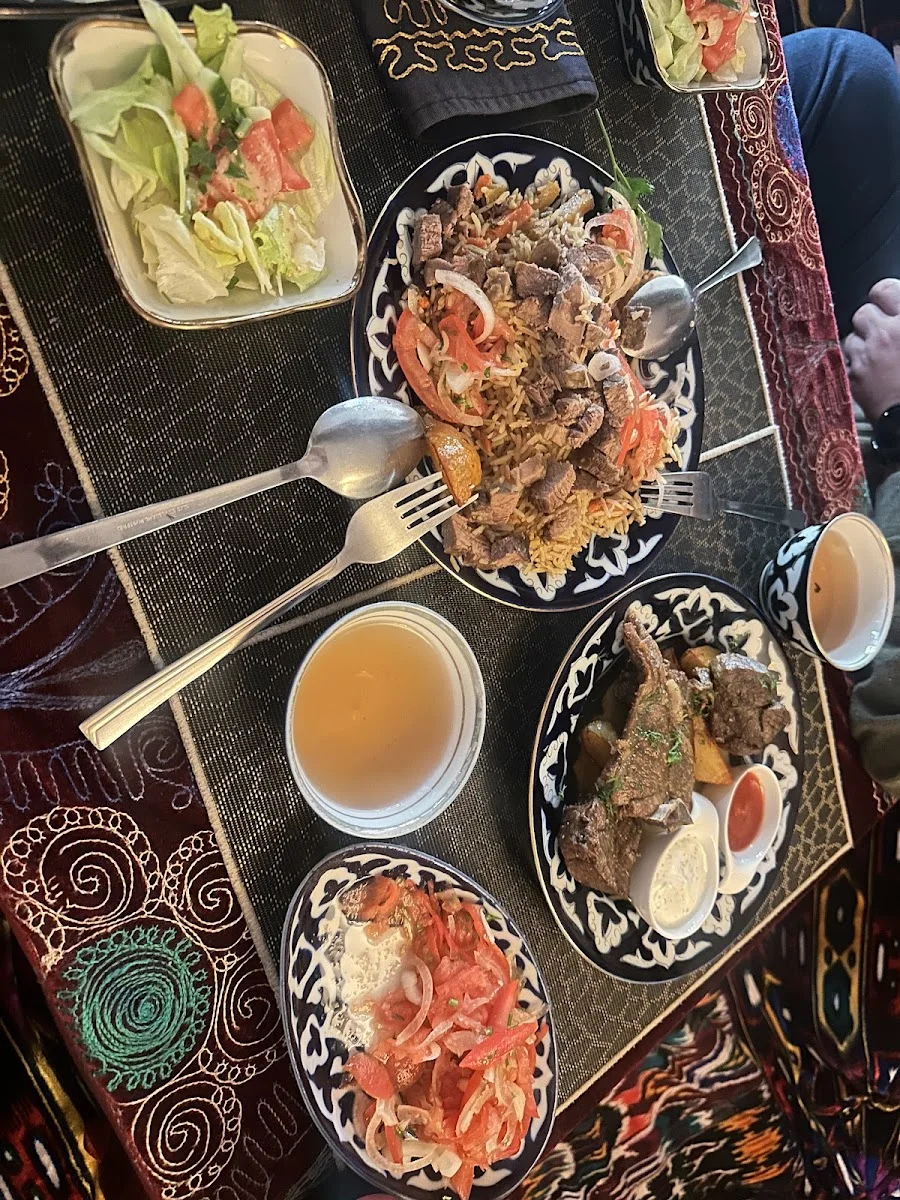 Restaurant Caravan – Essen und Trinken in Frankfurt am Main, Hessen