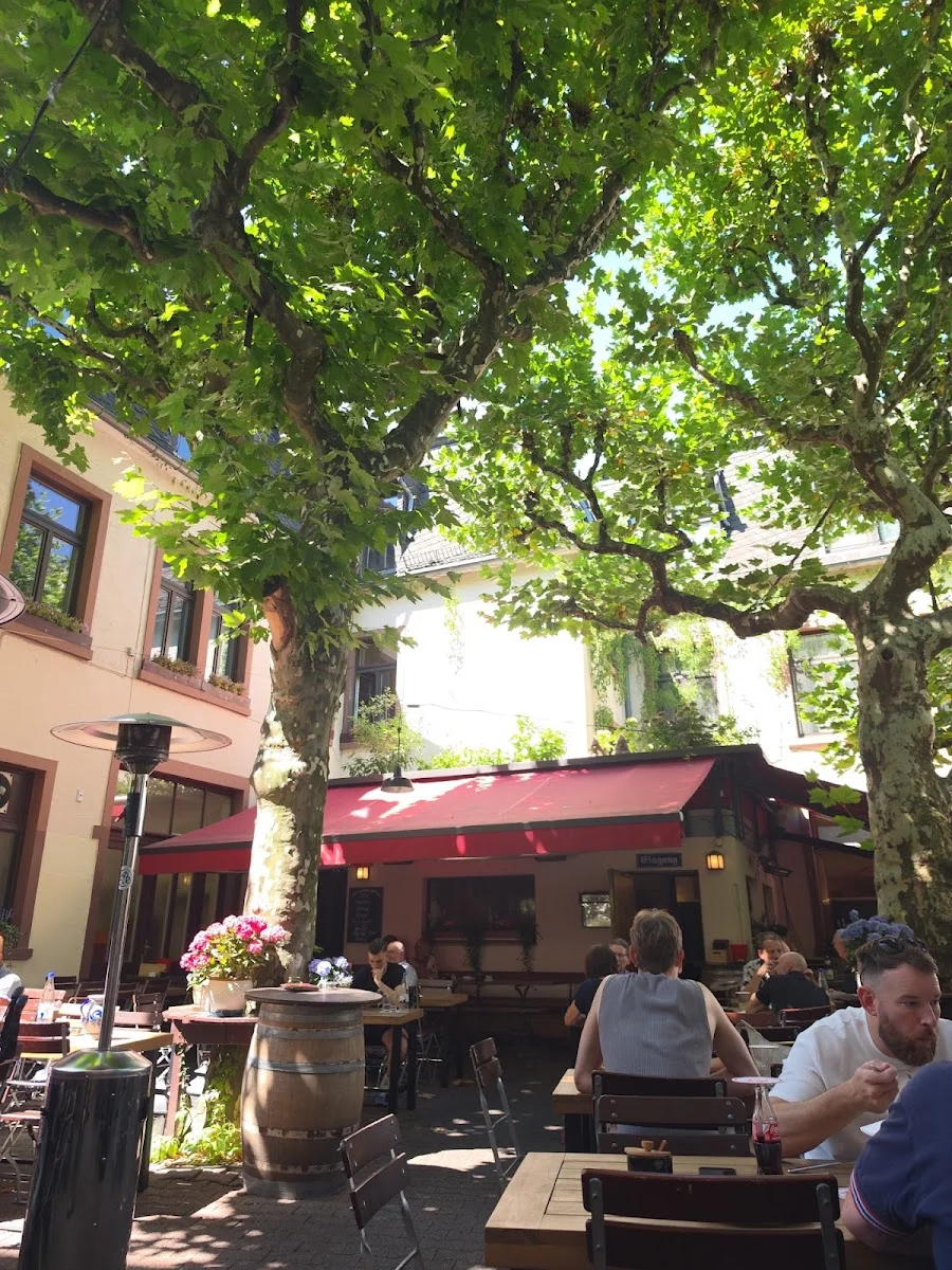 Kanonesteppel – Deutsches Restaurant in Frankfurt am Main, Hessen