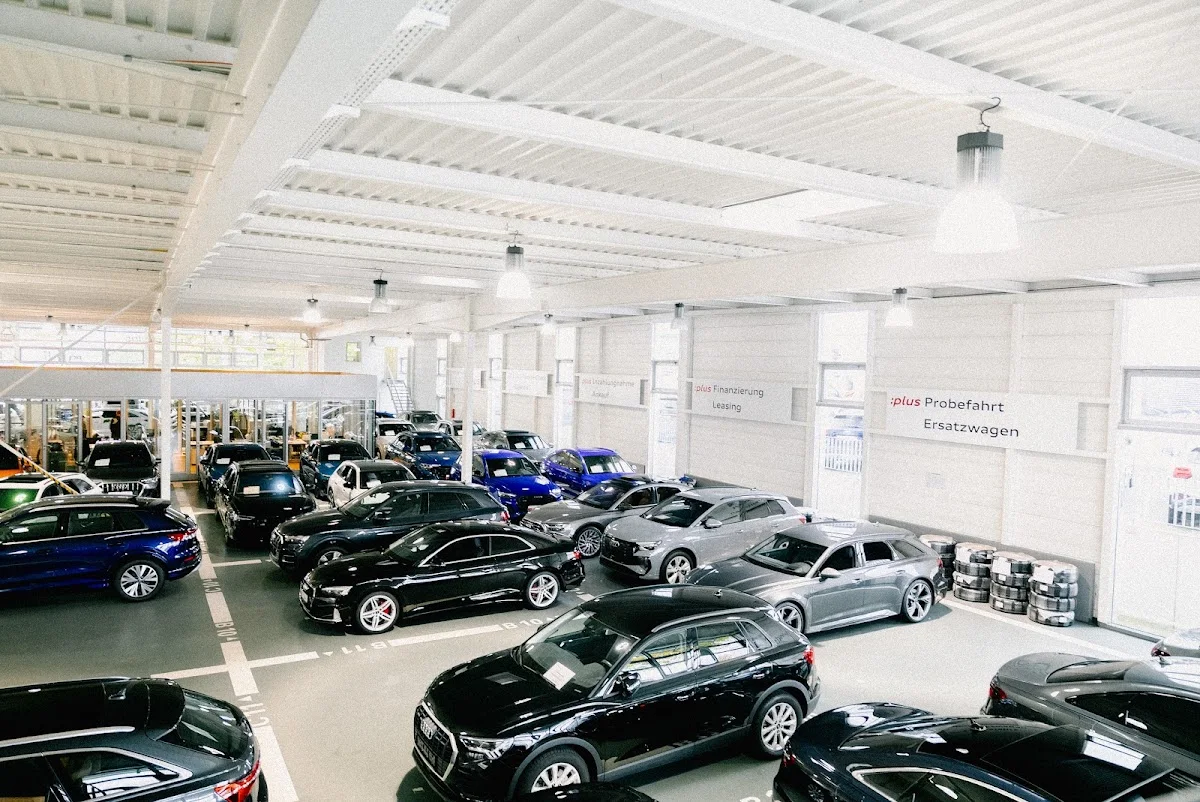 Avemo, Göthling & Kaufmann, Audi Zentrum | Autohaus Hofheim am Taunus – Innenansichten in Hofheim am Taunus, Hessen