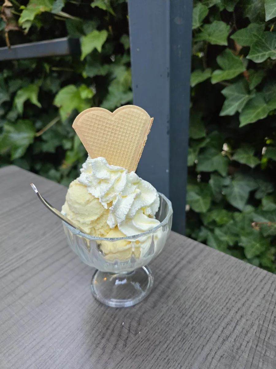 Dorfaue – Glace in Berlin