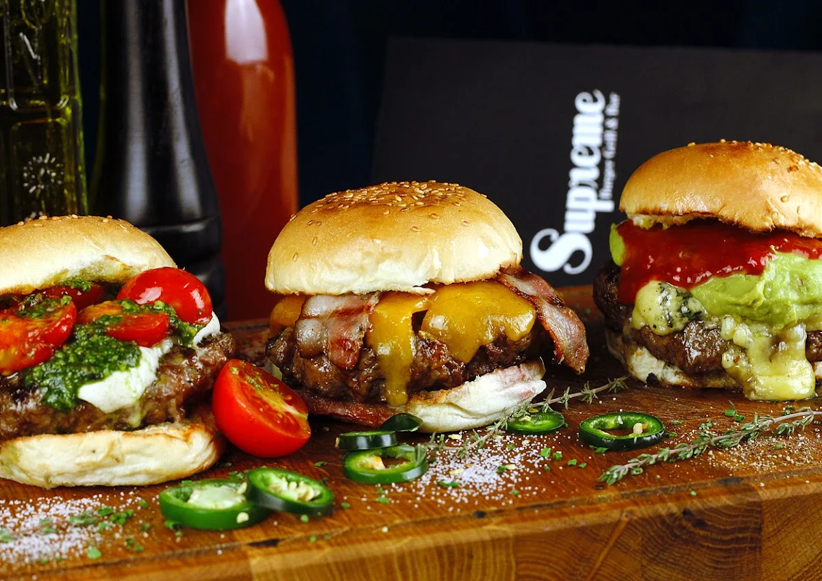 Supreme Burger Grill & Bar – Essen und Trinken in Berlin