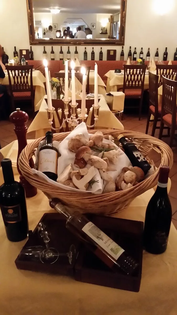 Ristorante Fontana di Trevi Frankfurt – Essen und Trinken in Frankfurt am Main, Hessen