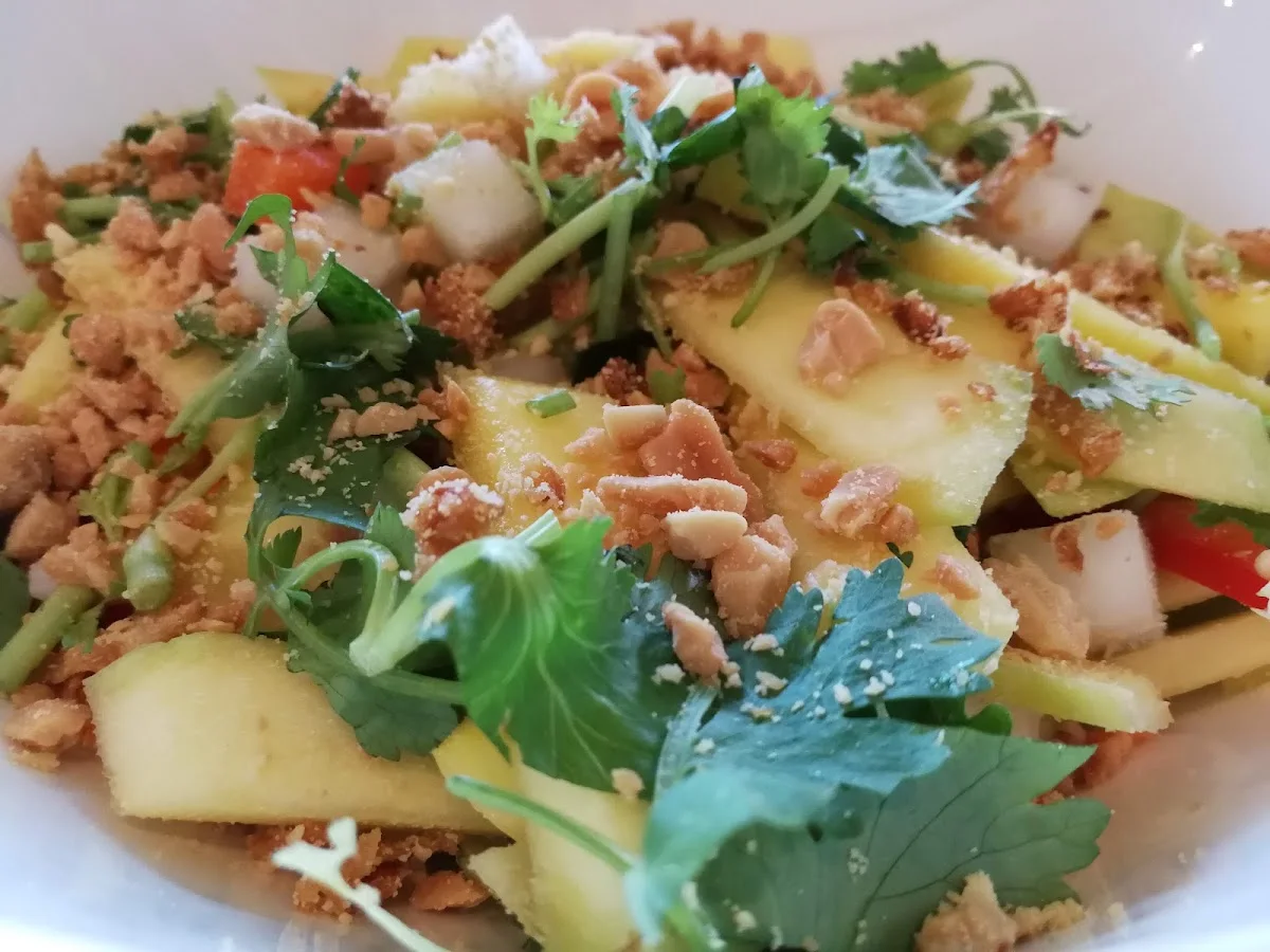 Mama Luu – Salat in Lüneburg, Niedersachsen