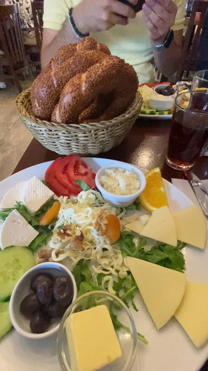 Alsancak Simit Sarayi – Frühstückslokal in Berlin