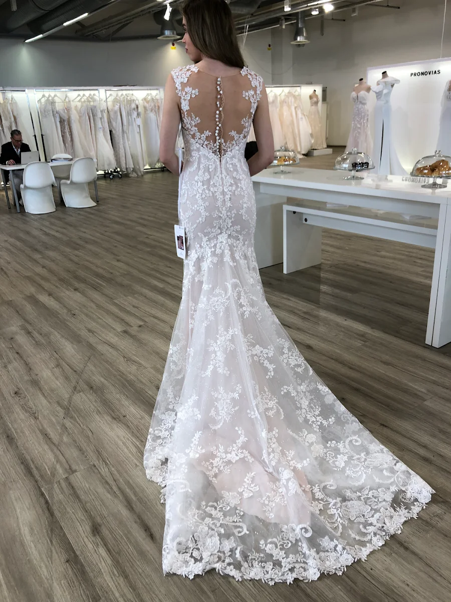 Amazing Brautmoden GmbH – Fotografie in Höhenkirchen-Siegertsbrunn, Bayern