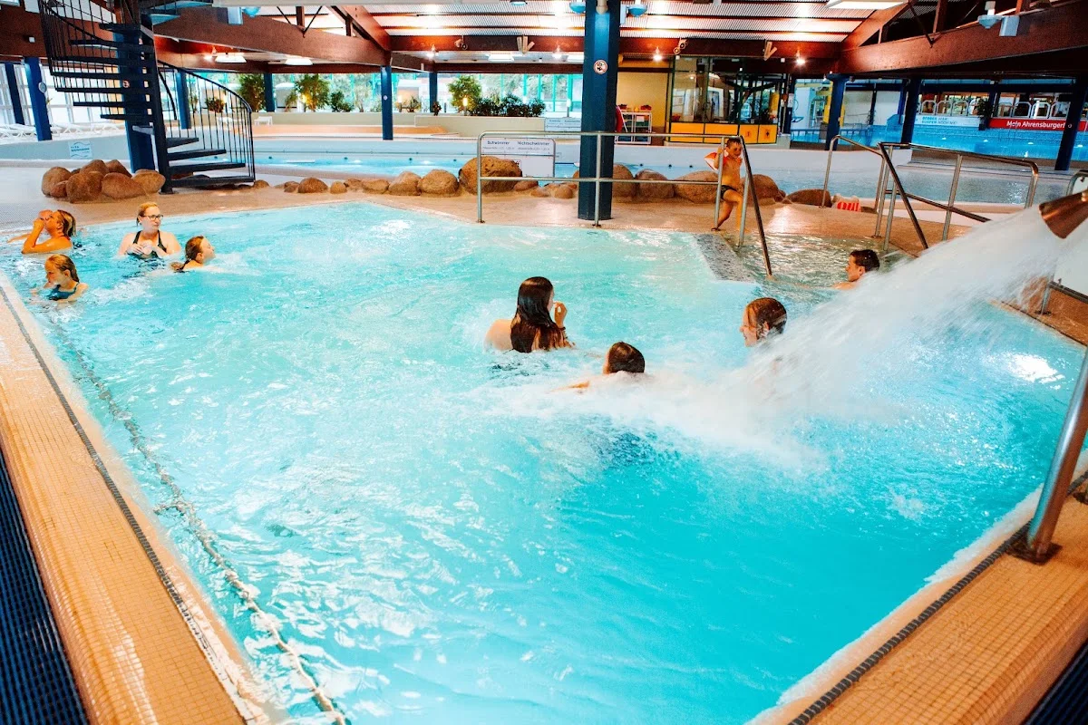 Badlantic Freibad – Schwimmbecken in Ahrensburg, Schleswig-Holstein