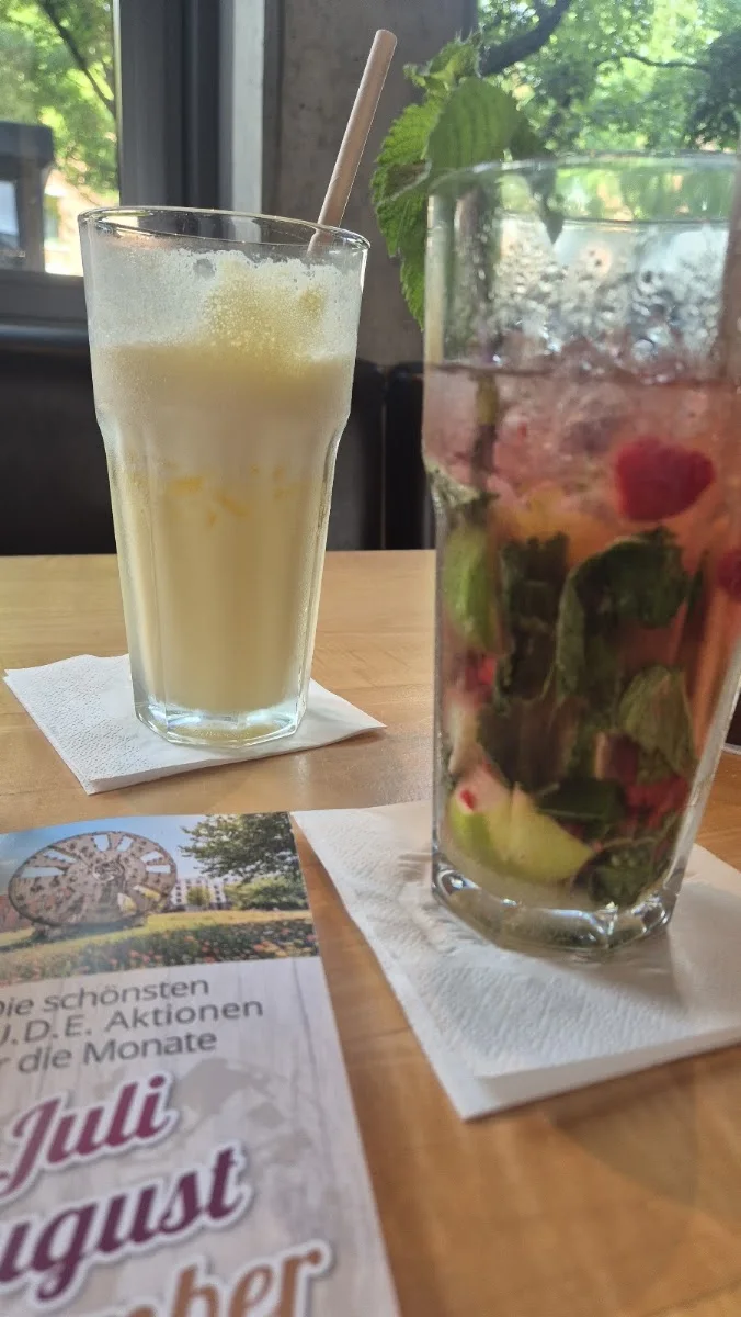 T.R.U.D.E. – Restaurant in Hamburg