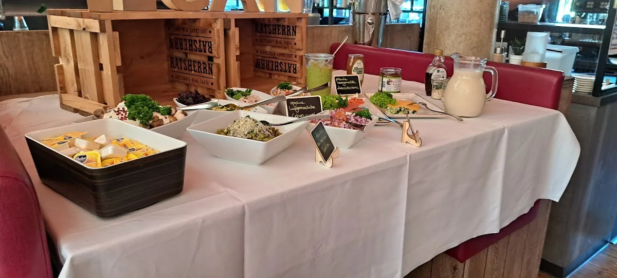 T.R.U.D.E. – Essen und Trinken in Hamburg