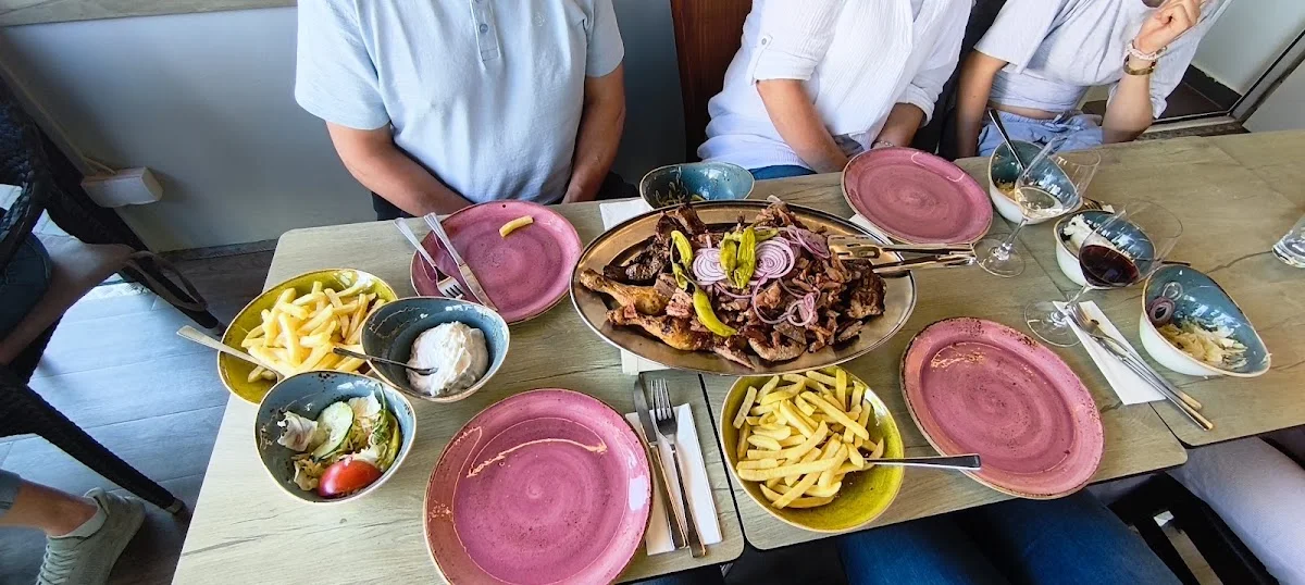 Marathon-Grill – Griechisches Restaurant in Rellingen, Schleswig-Holstein